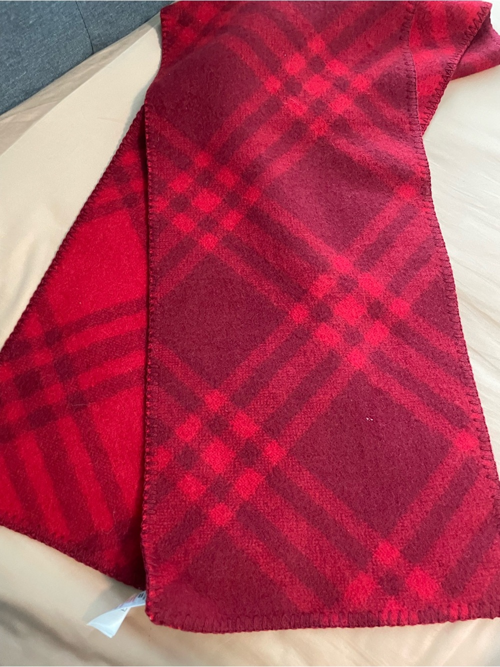 Burberry  red Wool Scarf